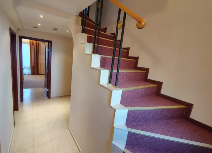 Трехкомнатный мезонет 147 м² в 300 м от гондолы, комплекс Downtown, Банско
