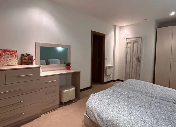 Трехкомнатная квартира 105 м² с двором и низкой таксой, комплекс Манастира, Банско
